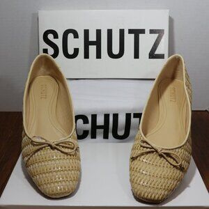 SCHUTZ/ARZZ TRUE BEIGE BRYNN HEELS.